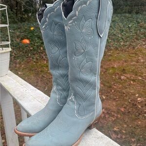 Lane: Power Blue Sweet Memories cowboy boots size 11